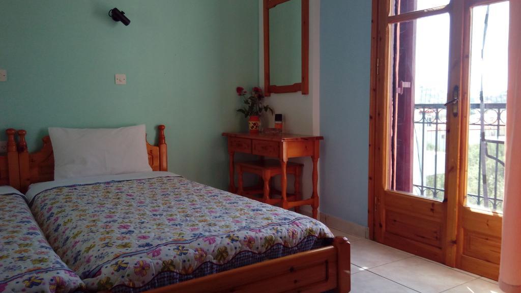 Anessis Cosmos Aparthotel Anaxos Bagian luar foto