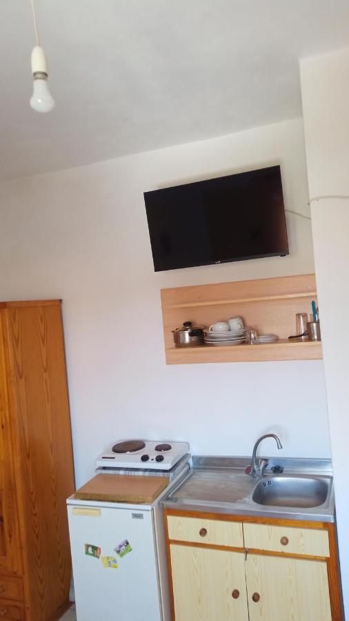 Anessis Cosmos Aparthotel Anaxos Bagian luar foto