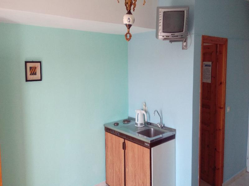 Anessis Cosmos Aparthotel Anaxos Bagian luar foto